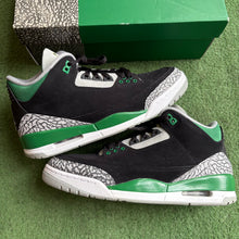 Load image into Gallery viewer, Jordan Pine Green 3s Size 10
