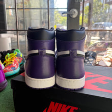 Load image into Gallery viewer, Jordan Court Purple 1s Size 11
