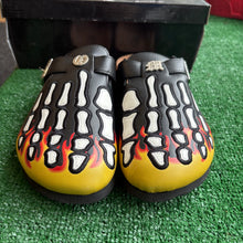 Load image into Gallery viewer, Octavious Marks Clogs Size 7/8

