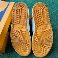 Load image into Gallery viewer, Jordan Taxi 1s Size 9
