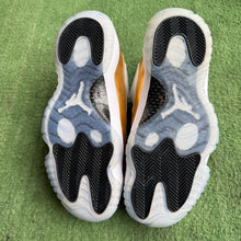 Load image into Gallery viewer, Jordan Closing Ceremony Low 11s Size 8.5
