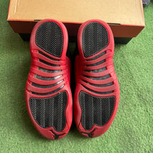 Load image into Gallery viewer, Jordan Flu Game 12s Size 9
