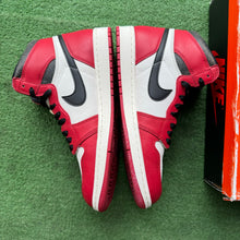 Load image into Gallery viewer, Jordan Lost and Found 1s Size 10.5
