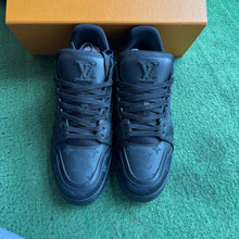 Load image into Gallery viewer, Louis Vuitton Trainers Size 9.5UK
