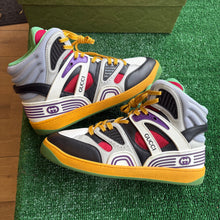 Load image into Gallery viewer, Gucci Basket Highs Size 7+ UK
