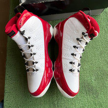 Load image into Gallery viewer, Jordan Gym Red 9s Size 11

