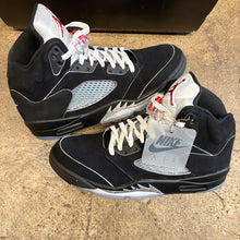 Load image into Gallery viewer, Jordan Reimagined Metallic 5s Size 11
