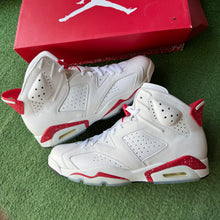 Load image into Gallery viewer, Jordan Red Oreo 6s Size 11.5
