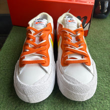 Load image into Gallery viewer, Nike Sacai Low Blazers Size 8

