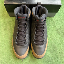 Load image into Gallery viewer, Jordan Olive 9s Size 11.5
