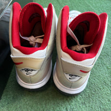 Load image into Gallery viewer, Nike LeBron Home 8s Size 10.5
