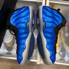 Load image into Gallery viewer, Nike International Blue Foamposites Size 13
