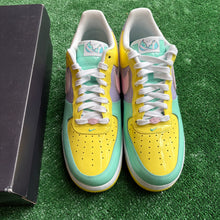 Load image into Gallery viewer, Nike Easter Air Force 1s Size 13

