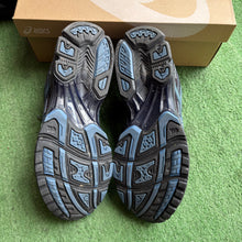 Load image into Gallery viewer, ASICS Black Grand Shark Gel-Nimbus 10.1s Size 11.5
