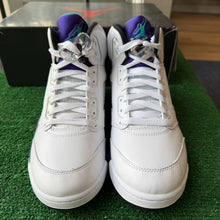 Load image into Gallery viewer, Jordan Grape 5s Size 8.5
