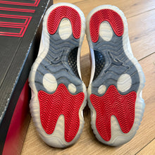 Load image into Gallery viewer, Jordan Win Like 96 11s Size 8.5
