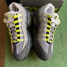 Load image into Gallery viewer, 2020 Nike Neon Air Max 95s Size 9
