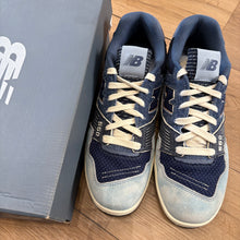Load image into Gallery viewer, New Balance Boro Pack 550s Size 11
