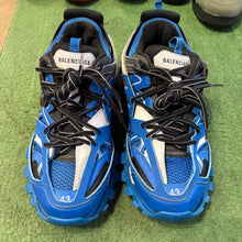 Load image into Gallery viewer, Balenciaga Tracks Size 43
