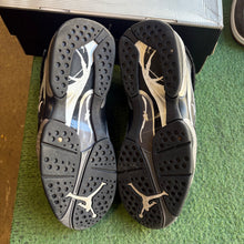 Load image into Gallery viewer, Jordan Chrome 8s Size 9

