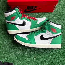 Load image into Gallery viewer, Jordan Lucky Green 1s Size 12W/10.5M
