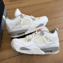Load image into Gallery viewer, Jordan White Oreo 4s Size 7Y
