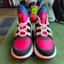 Load image into Gallery viewer, Louis Vuitton Archlight Sneakers Size 39.5
