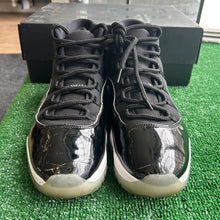 Load image into Gallery viewer, Jordan Space Jam 11s Size 11
