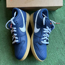 Load image into Gallery viewer, Nike Navy Gum SB Low Dunks Size 11
