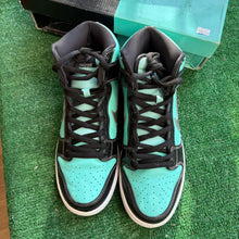 Load image into Gallery viewer, Nike SB Tiffany High Dunks Size 10.5
