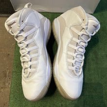 Load image into Gallery viewer, Jordan OVO 10s Size 14
