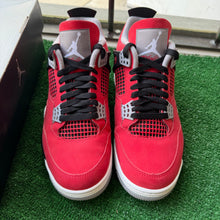 Load image into Gallery viewer, Jordan Toro 4s Size 9
