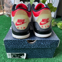 Load image into Gallery viewer, Jordan Denim 3s Size 8
