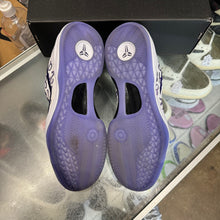 Load image into Gallery viewer, Nike Kobe Court Purple Protro 8s Size 10
