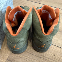 Load image into Gallery viewer, Jordan Olive 5s Size 10.5
