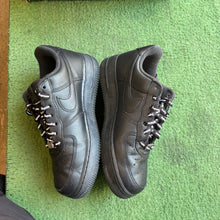 Load image into Gallery viewer, Nike Supreme Air Force 1s Size 7

