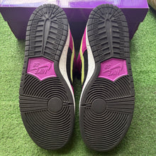 Load image into Gallery viewer, Nike ACG Terra SB Low Dunks Size 10.5
