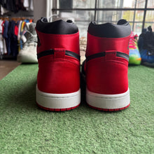 Load image into Gallery viewer, Jordan Satin Bred 1s Size 10M/11.5W
