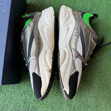 Load image into Gallery viewer, Dior B22 Size 45
