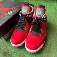 Load image into Gallery viewer, Jordan Toro 4s Size 12
