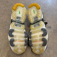 Load image into Gallery viewer, Nike Vapormax Plus Size 11
