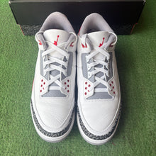 Load image into Gallery viewer, Jordan Fire Red 3s Size 9.5
