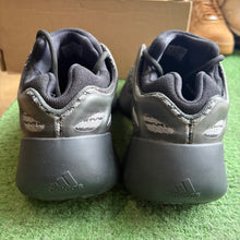 Load image into Gallery viewer, Adidas Yeezy Dark Glow 700 V3s Size 10.5
