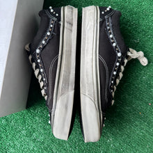 Load image into Gallery viewer, Vans Black Pearlized Old Skool 36s Size 9.5

