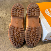 Load image into Gallery viewer, Timberland Premium 6 Inch Boots Size 10.5
