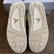 Load image into Gallery viewer, Jordan Metallic Gold 4s Size 10W/8.5M
