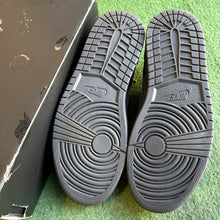 Load image into Gallery viewer, Jordan Travis Scott Phantom 1s Size 10.5
