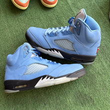 Load image into Gallery viewer, Jordan UNC 5s Size 11.5
