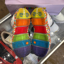 Load image into Gallery viewer, Nike LeBron Fruity Pebbles 4s Size 8
