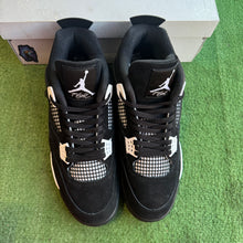 Load image into Gallery viewer, Jordan White Thunder 4s Size 13
